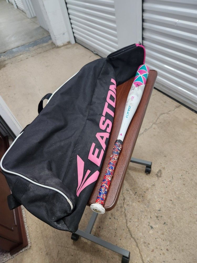 Easton 28" baseball softball Bat with bag