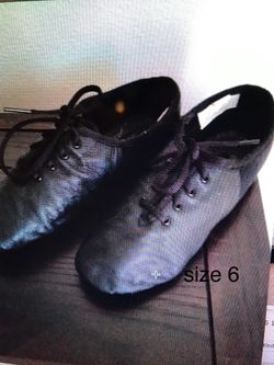 gymnastics/Cheerleading Leather Shoes Size 6