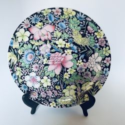 Chinese Vintage Famille Rose Plate 9.25”