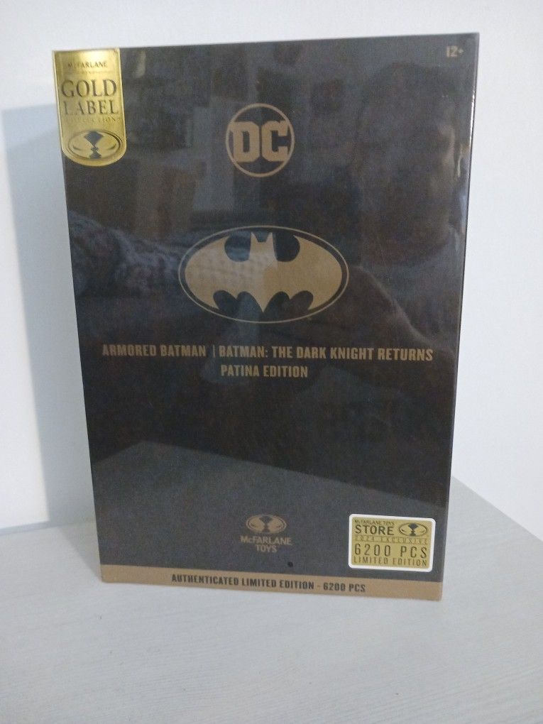 DC Multiverse Armored Batman (The Dark Knight Returns) Patina Edition 7" Action Figure Gold Label McFarlane Toys