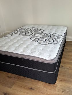 Queen Size Mattress Pillow Top New