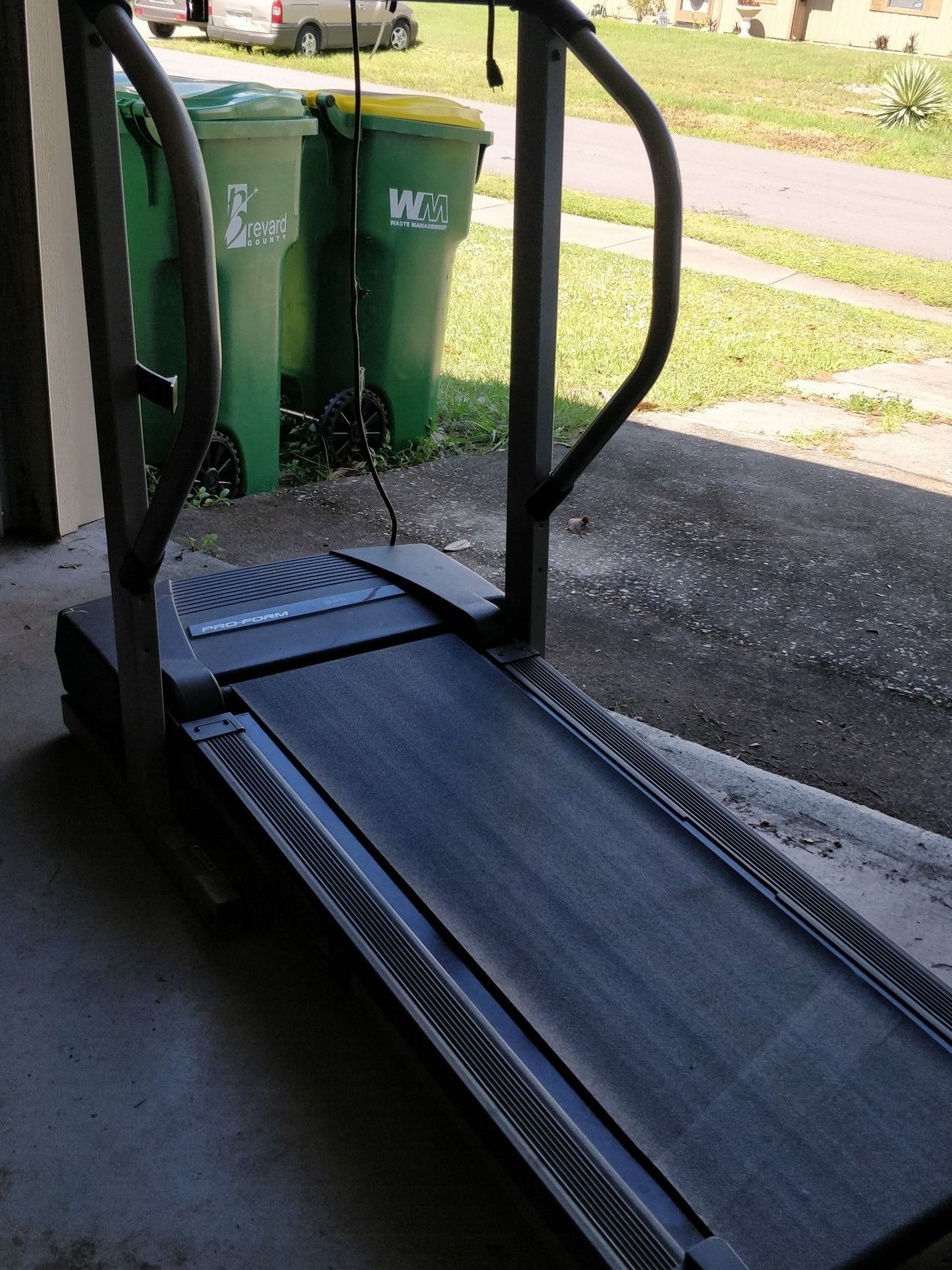 Free Treadmill Proform 345s Crosswalk for Sale in Cocoa, FL OfferUp