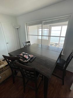 Dark Brown Extendable counter-height dining table + 4 Chairs obo