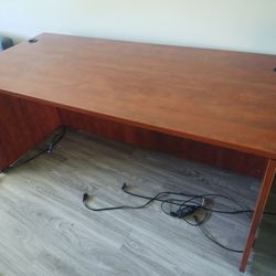 Desk Free
