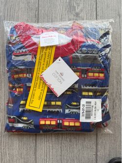 Brand new Hanna Anderson holiday long sleeve pajama set 100% organic cotton 130cm size 8 kid’s children’s