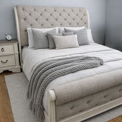 Newer Queen Bedroom Set