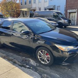 2015 Toyota Camry Hybrid