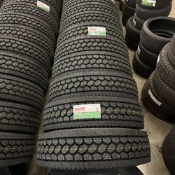 295/75R22.5 DRIVE TRUCK TIRES CARRY OUT 
