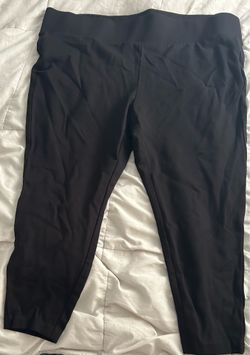 Size 3 Regular Torrid Pixie Leggings