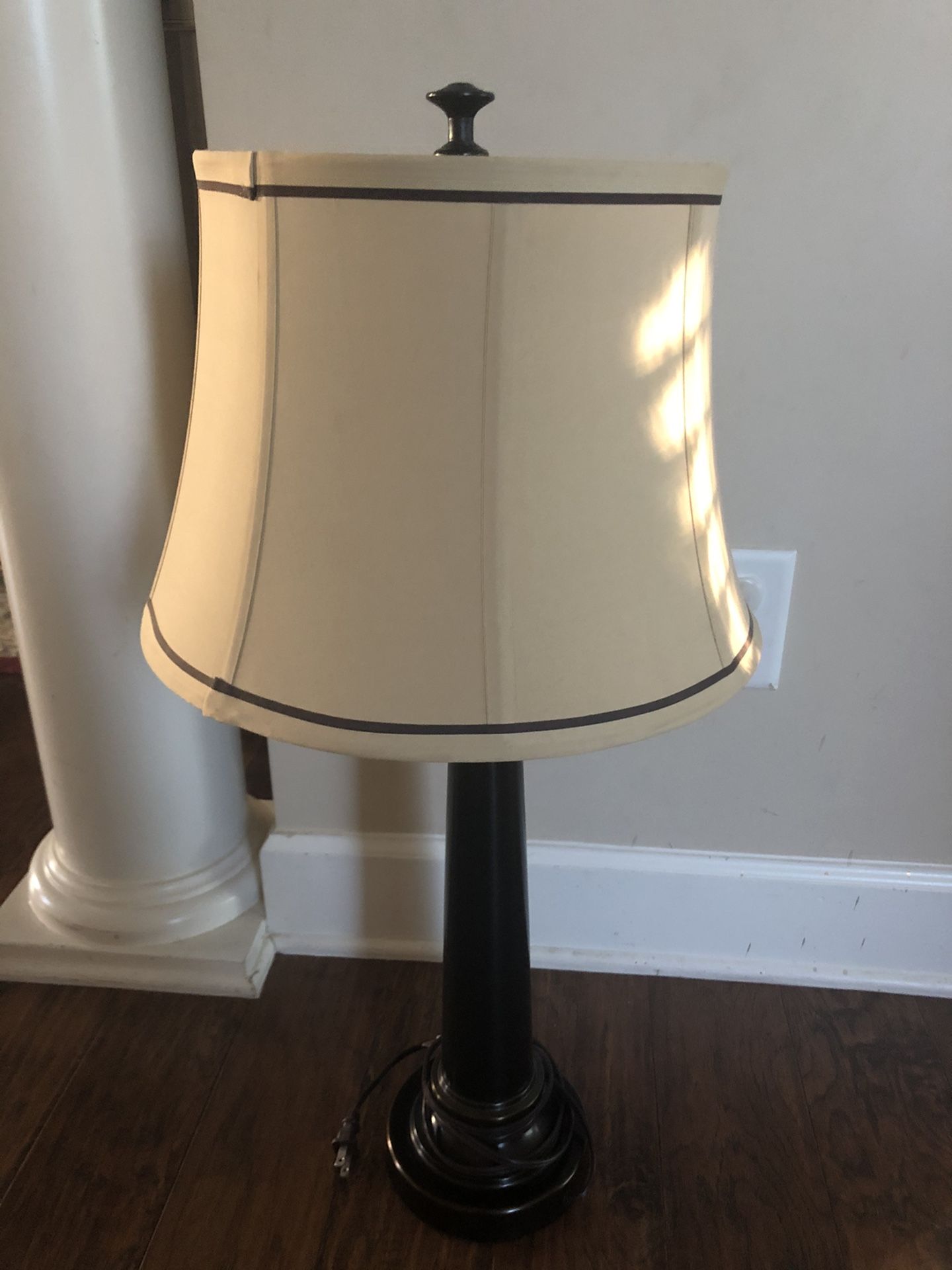 2 lamps