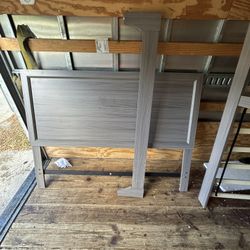 Queen Bedroom Set Like New Dresser Not Mirror 