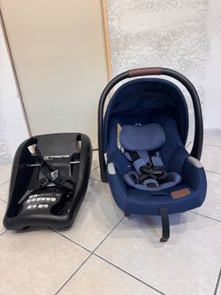 Maxi-Cosi Infant Car Seat with Base