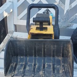 Tonka metal Toy Excavator Truck