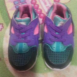 Nike Toddler Girl Shoes Size 7