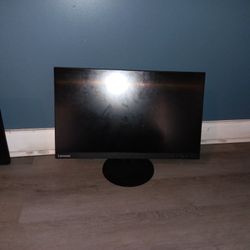 22 Inch Dell, Lenovo Monitors 