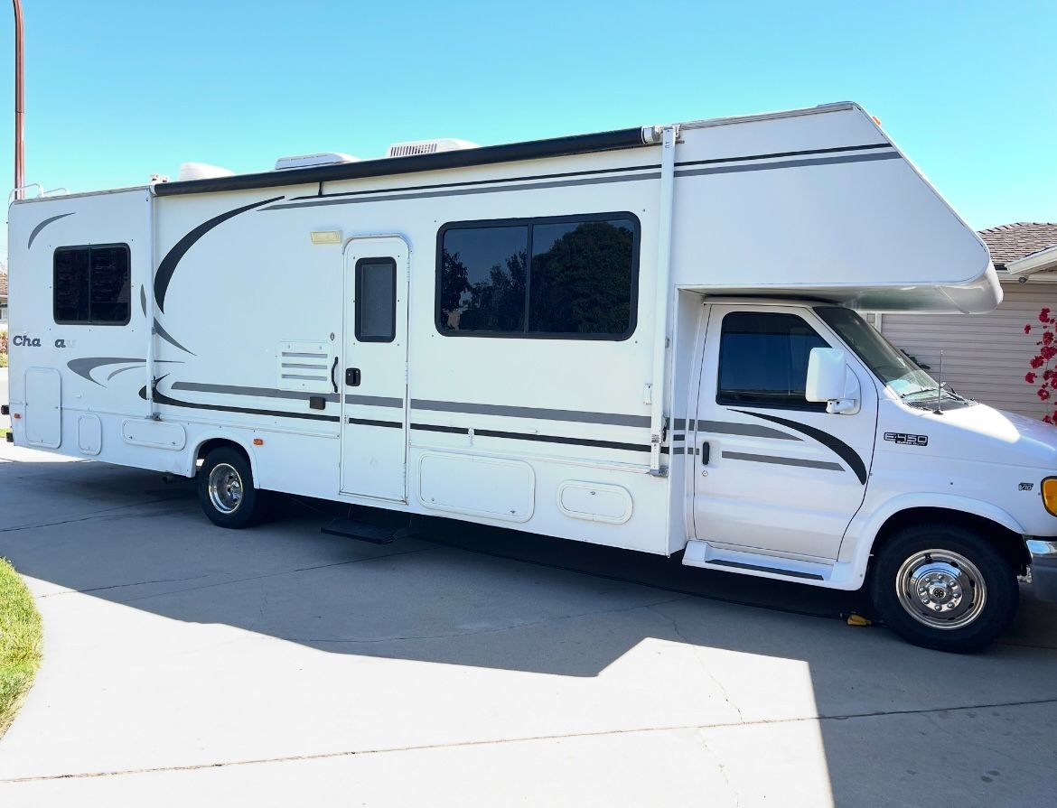 2000 31ft Ford Chateau Triton V-10 6.8 E-450 Super Duty