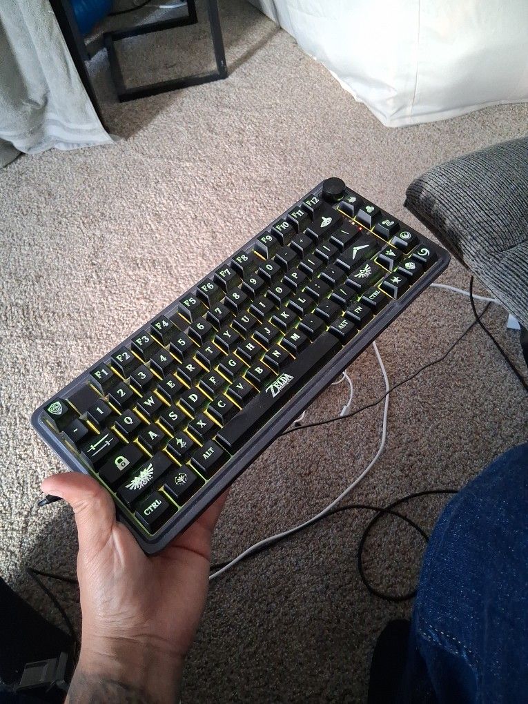 GAMING ZELDA BLUETOOTH KEYBOARD
