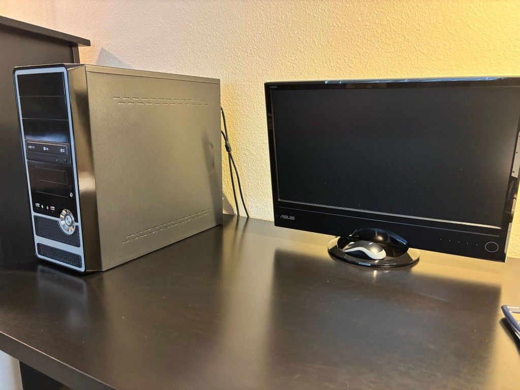 As Is Old Desktop Computer.