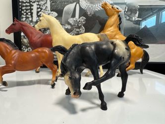 Breyer Model Horses Lot of 5 – Traditional Size Vintage Figures