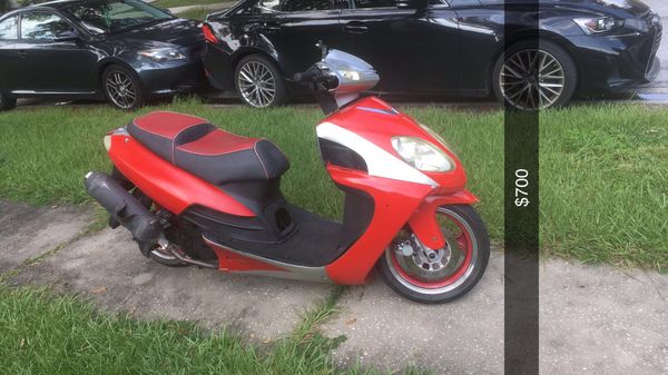 150cc scooter for Sale in Valrico, FL - OfferUp