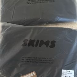 Skims Sweater And Jogger Set 