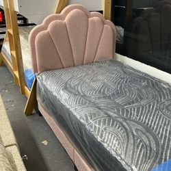 Pink New Plush Twin Girls Bed Platform With A New Mattress $250. Can Deliver Last One 