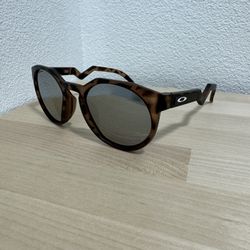Never Worn HSTN Oakley Sunglasses