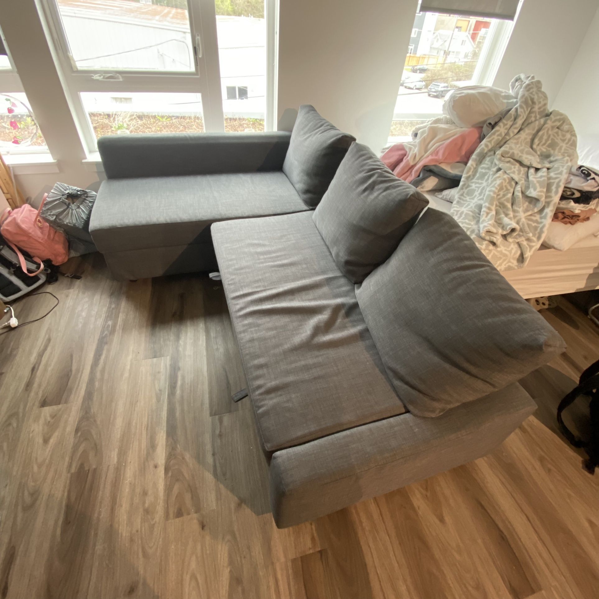 FRIHETEN Couch (Dark Grey)