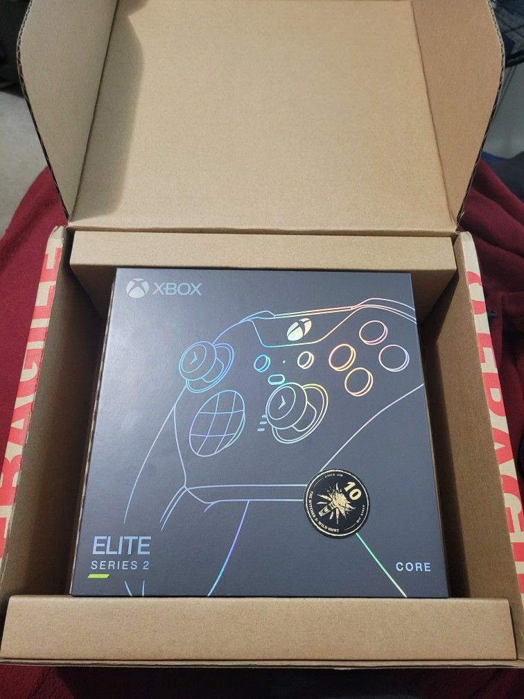 Xbox Elite Series 2 The Witcher 10 Year Limited Controller