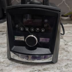 Vitamix With JAR