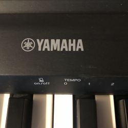 Yamaha P-71