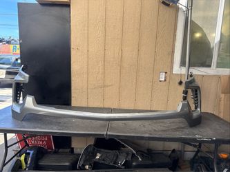 2022 2023 2024 CHEVROLET SILVERADO 1500 UPPER FRONT BUMPER COVER OEM USED