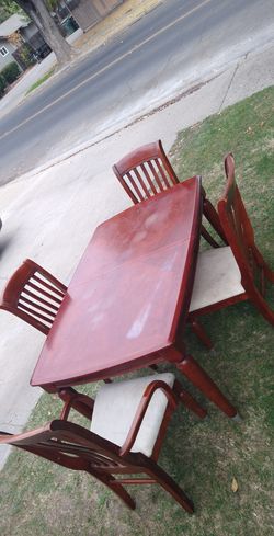 Nice dining table set 4chairs solid wood