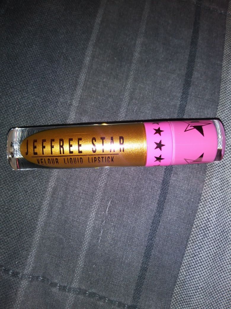 Jeffree Star lip colour