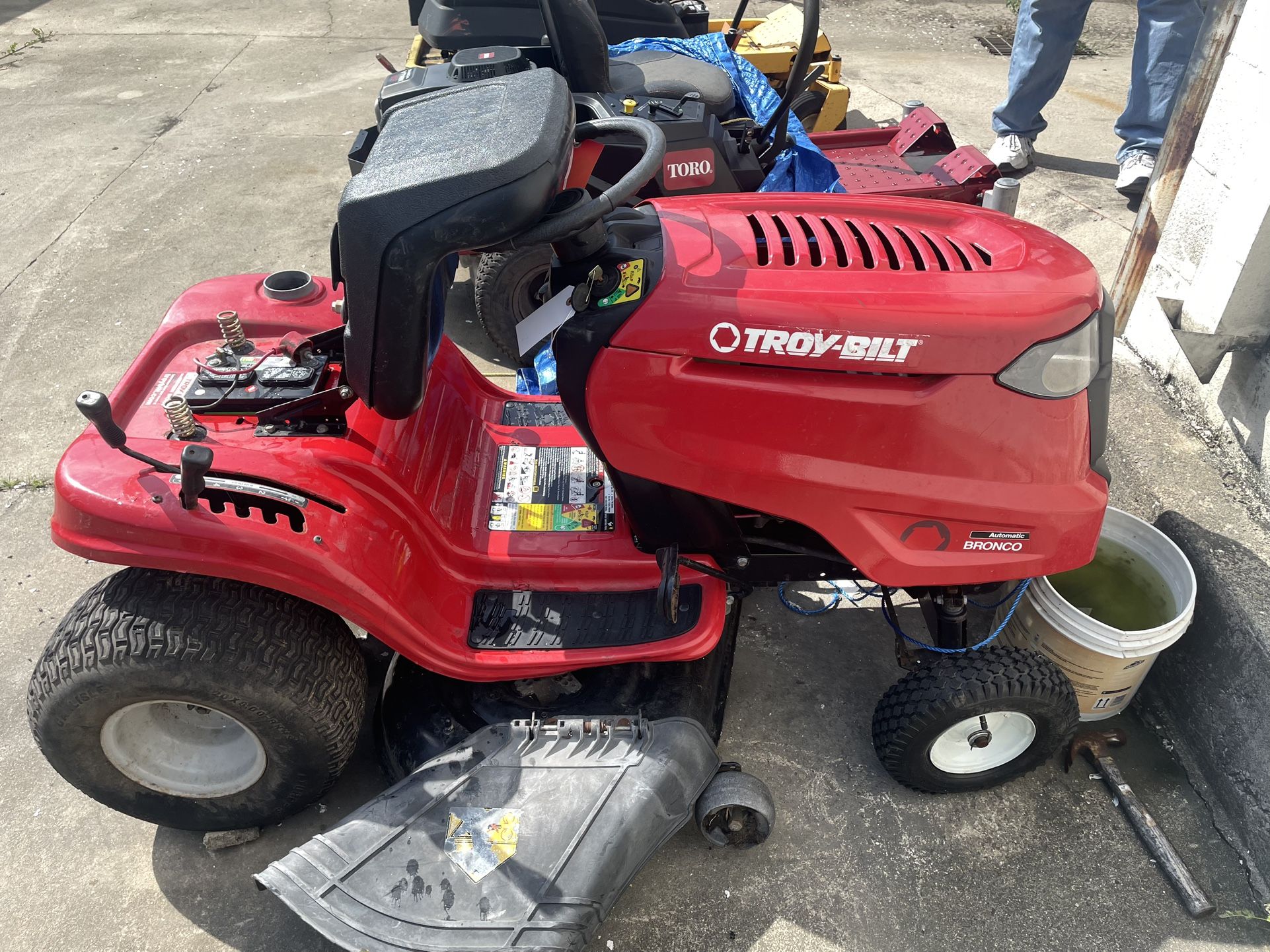 Troy-Bilt Riding Mower Model 13WV78KS011 BRONCO
