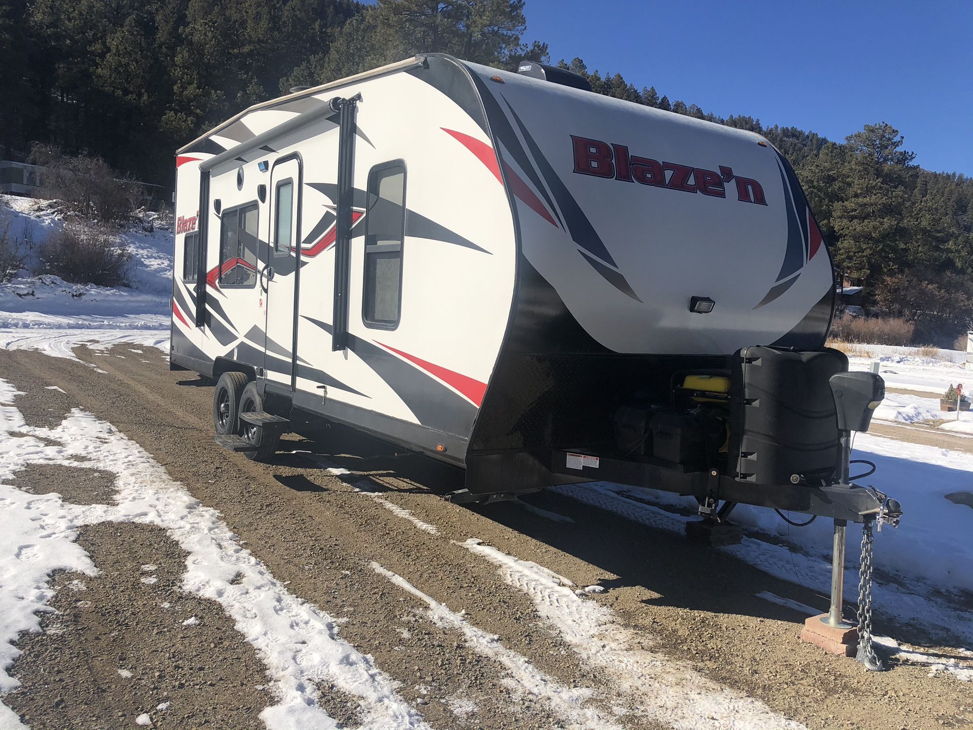 Pacific Coachworks Toy Hauler 