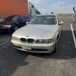 2001 BMW 530i