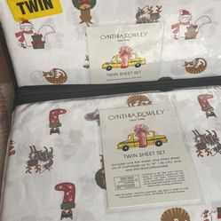  2  set of -TWIN delicate & fine texture- figurines of Christmas Sheets by CYNTHIA ROWLEY  $20  each!