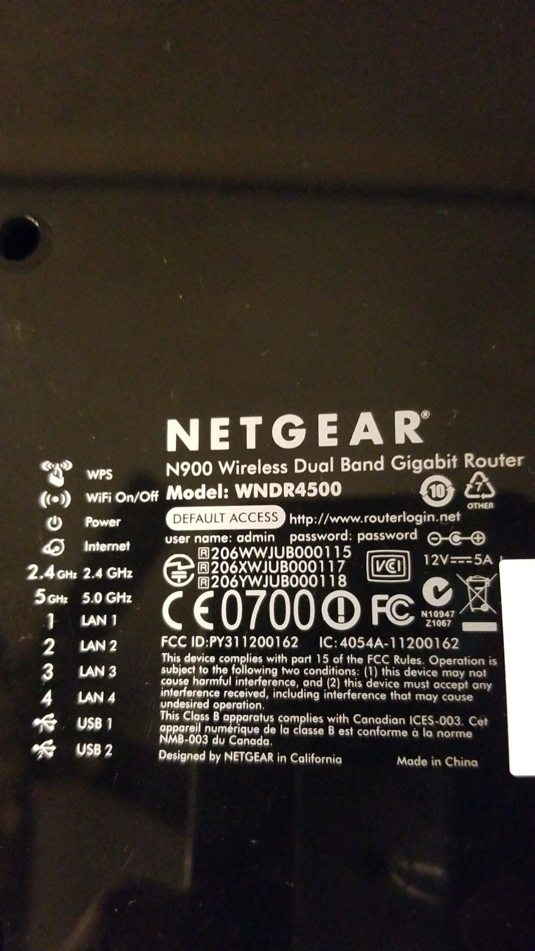 Netgear N900 dual band Gigabits modem and router