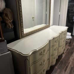 Vanity with drawers