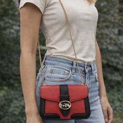 ‏Gorgeous Coach bag featuring  💎