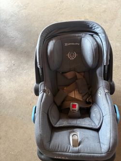 Free Uppa Baby Mesa Car seat and 3 bases