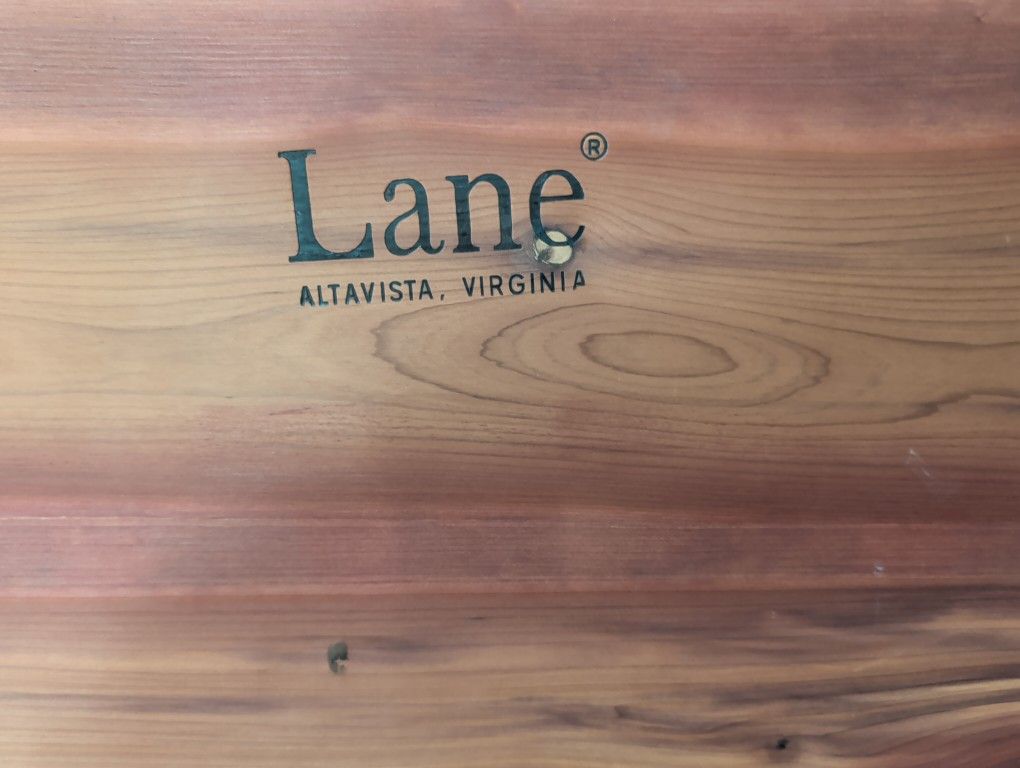 LANE CEDAR HOPE CHEST FREE