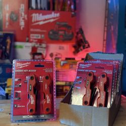 Milwaukee 17-Key Folding Hex Key Sets - SAE/Metric
