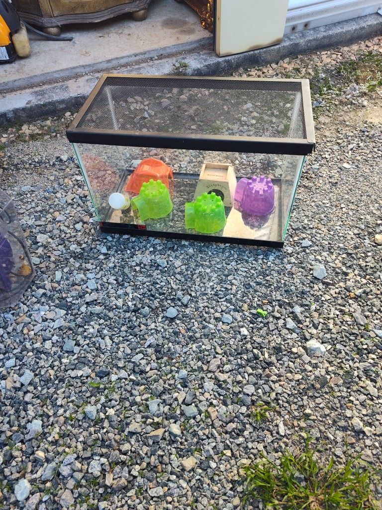 2 Reptile Tanks 30 Each