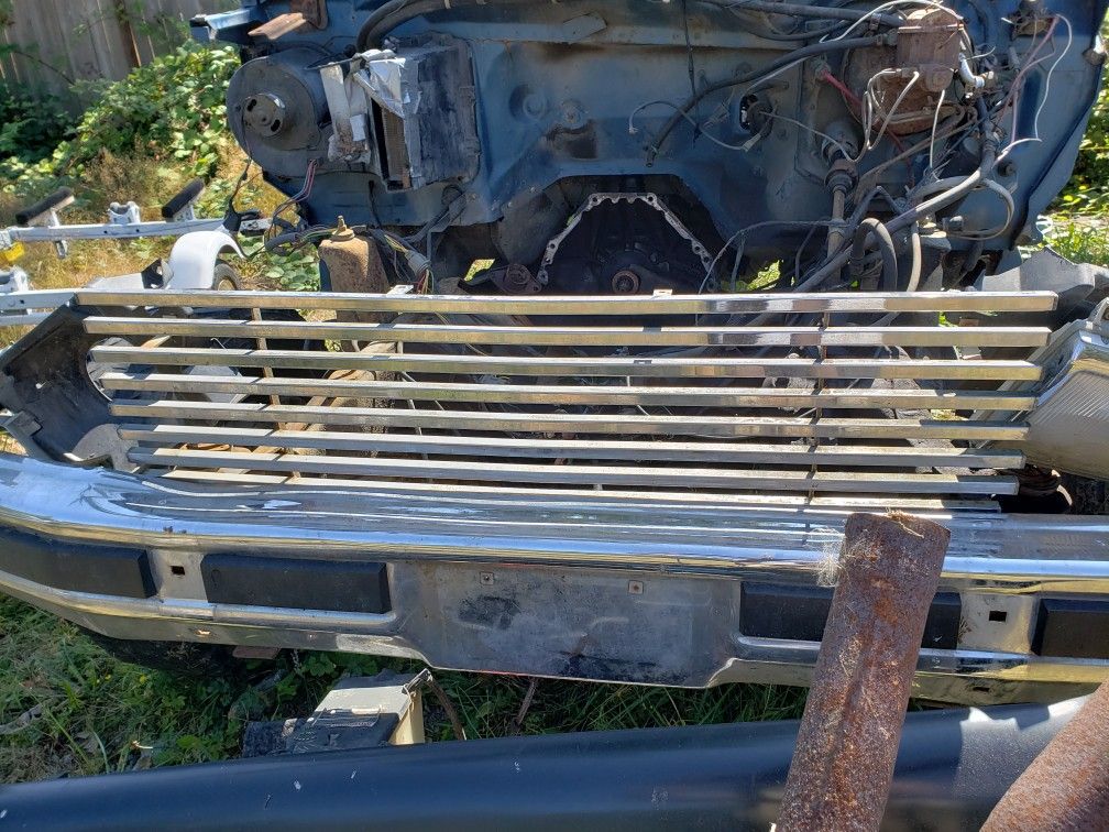 Brick nose Ford 1988 billet grill