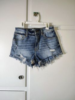  WOMEN'S  Shorts   SIZE S   $5