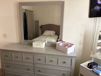 Twin bedroom set