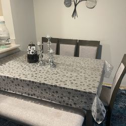 6-Piece Dining Table Set – Modern & Comfortable