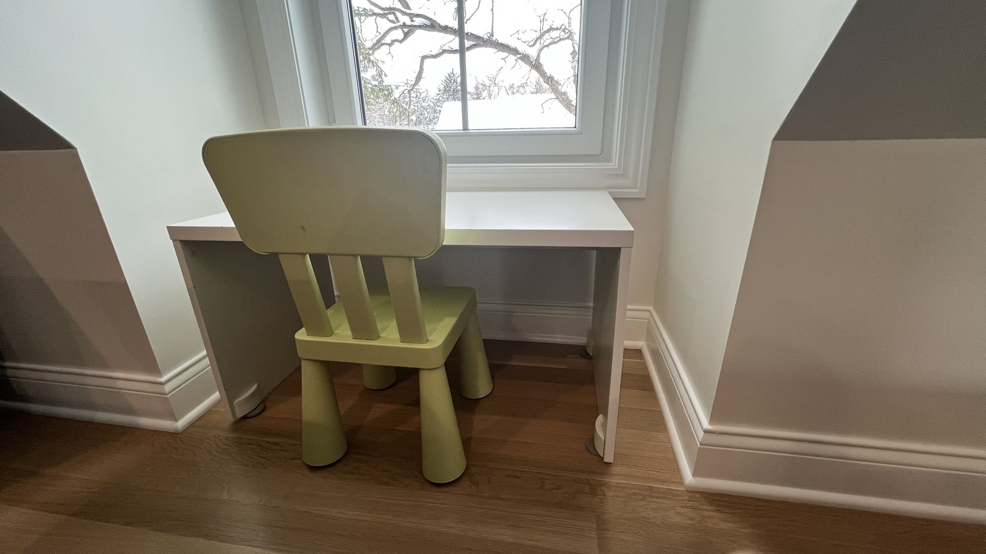 Kids Table And Chair